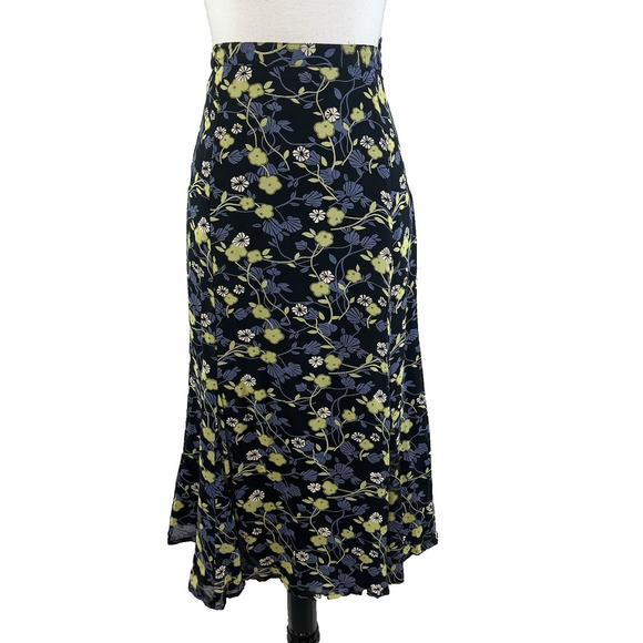 JM Collection Skirt size 10 Petite Black Purple Green Floral Midi A Line Modest - Picture 1 of 11